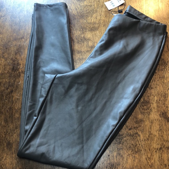 Express faux Leather XS Pants NWT - Picture 13 of 14